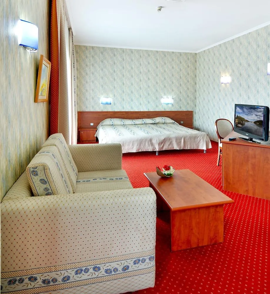 Aqua Hotel Warna