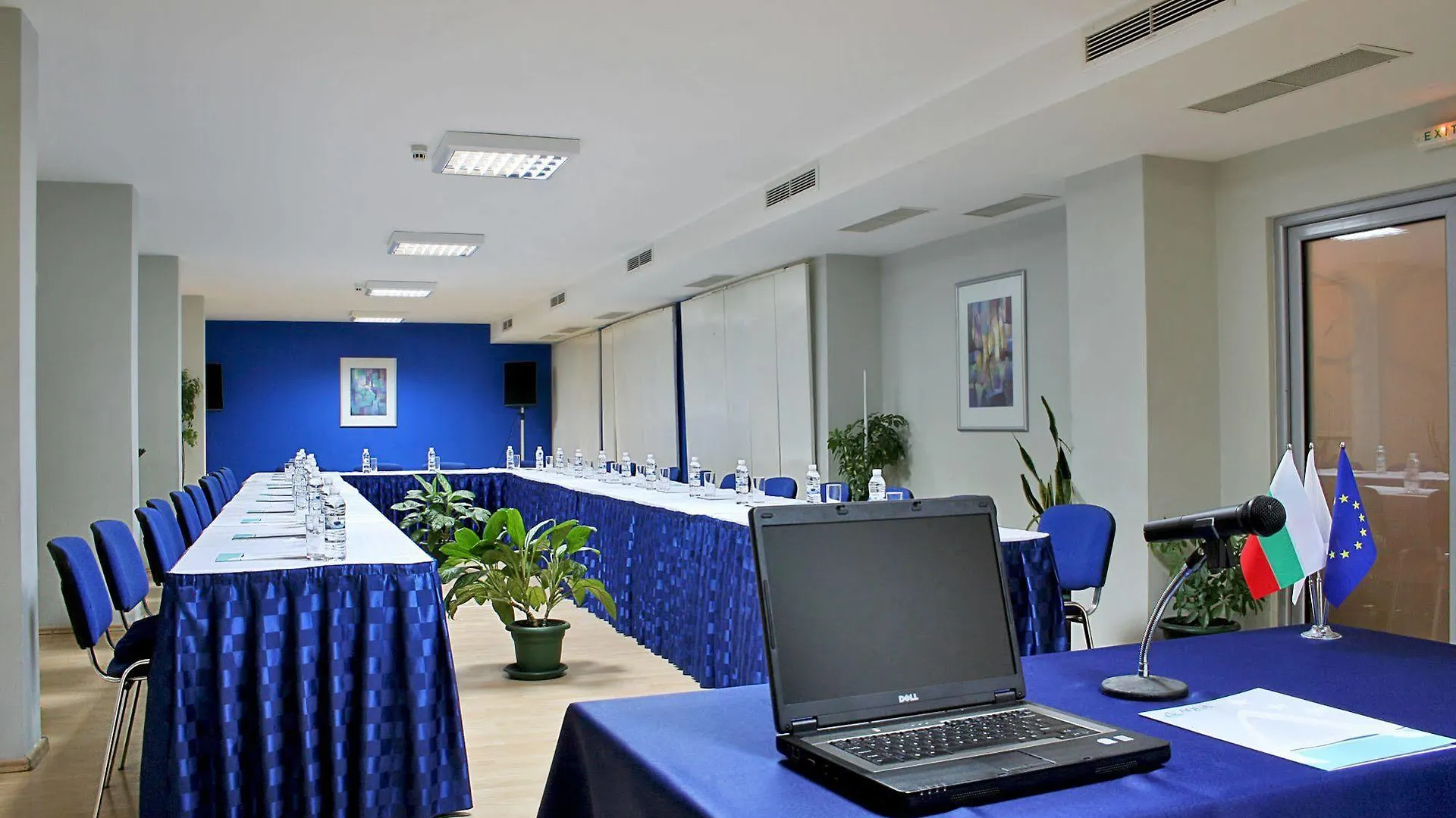 Aqua Hotel Warna